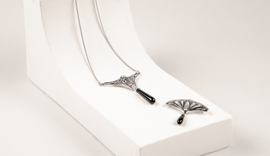Fashion / Accessories