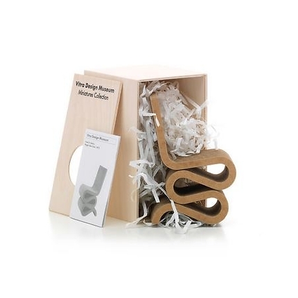 Chaise miniature Wiggle Side Chair Frank Gehry, 1972