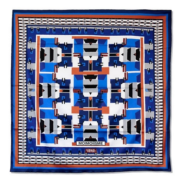 Foulard Momoïsme